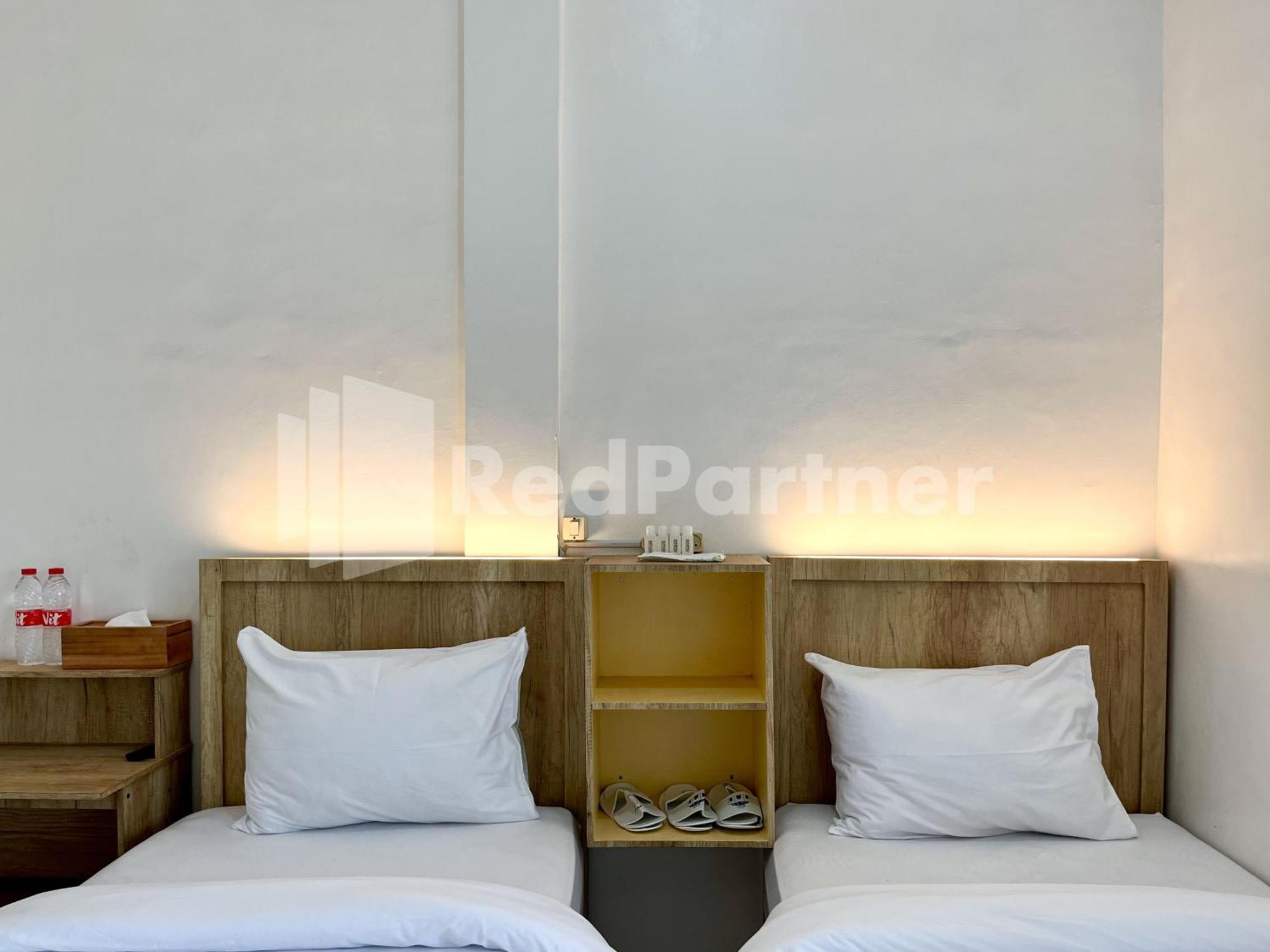 D Palma Near Lokananta Manahan Mitra Reddoorz Solo Extérieur photo