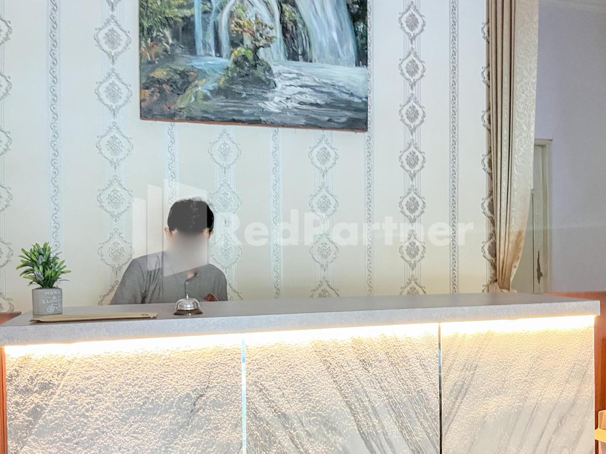 D Palma Near Lokananta Manahan Mitra Reddoorz Solo Extérieur photo